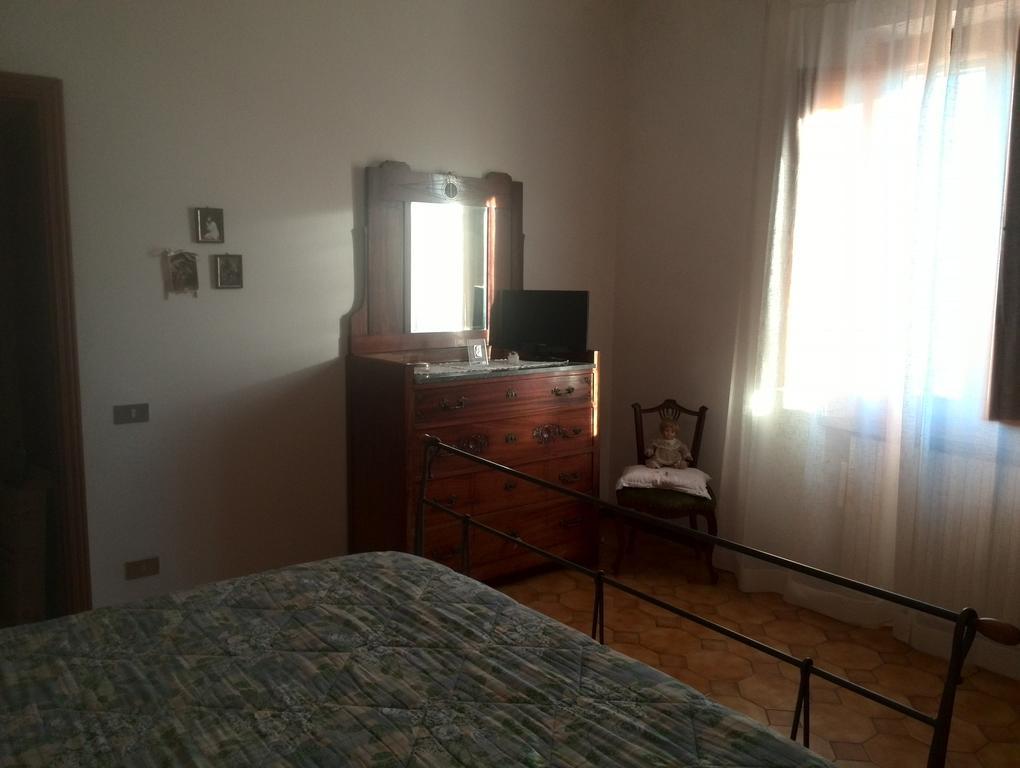 Apartament Casa Ricciardi Chianni Pokój zdjęcie