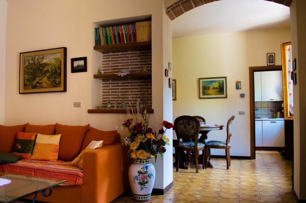 Apartament Casa Ricciardi Chianni Zewnętrze zdjęcie