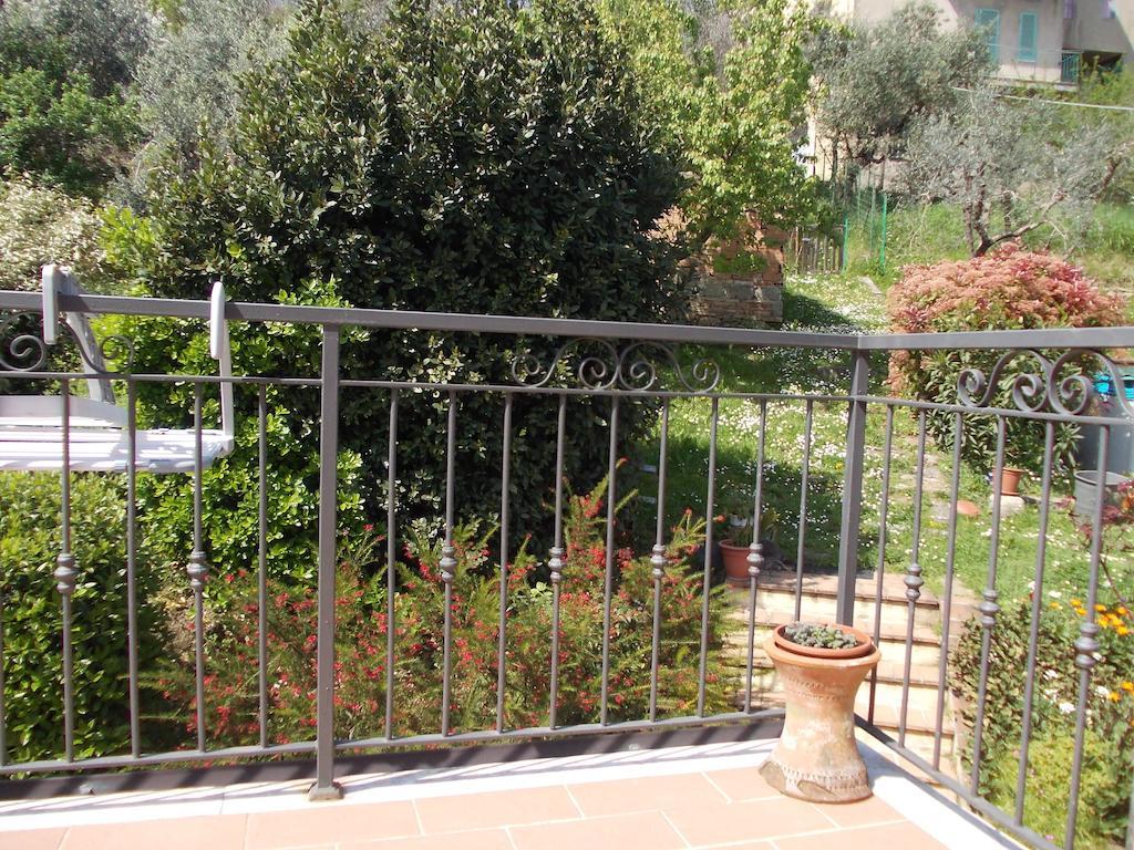 Apartament Casa Ricciardi Chianni Pokój zdjęcie