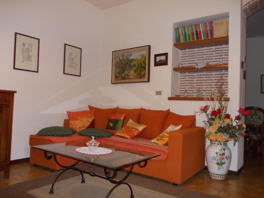 Apartament Casa Ricciardi Chianni Pokój zdjęcie